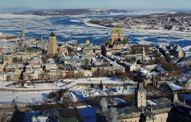 The cold causes a breakdown in Quebec City parking terminals