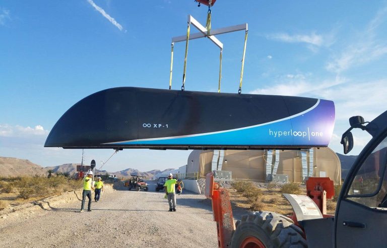 The hyperloop, a very fast train dream that is struggling to become reality