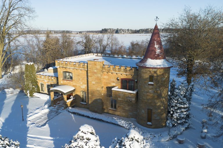 The owner’s tour |  Once upon a time there was a castle, in L’Assomption