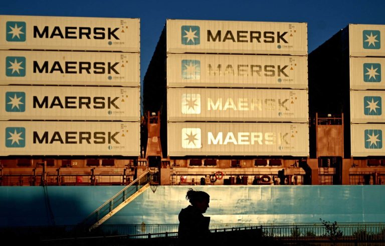 The passage of Maersk ships in the Red Sea remains suspended