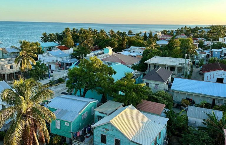 To Belize by boat |  The duty