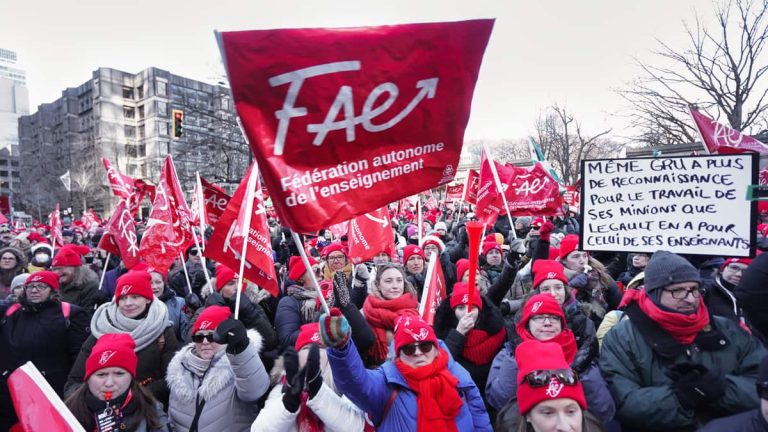 Two other unions affiliated with the FAE vote against the agreement in principle