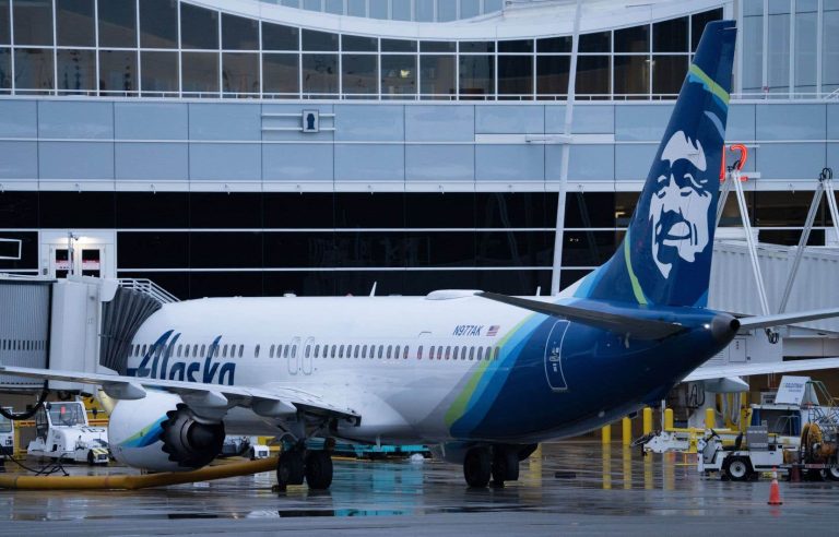 US Federal Aviation Administration orders inspection of 171 Boeing aircraft after incident