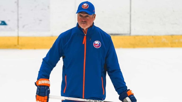 [VIDÉO] The first images of Patrick Roy training in Islanders colors