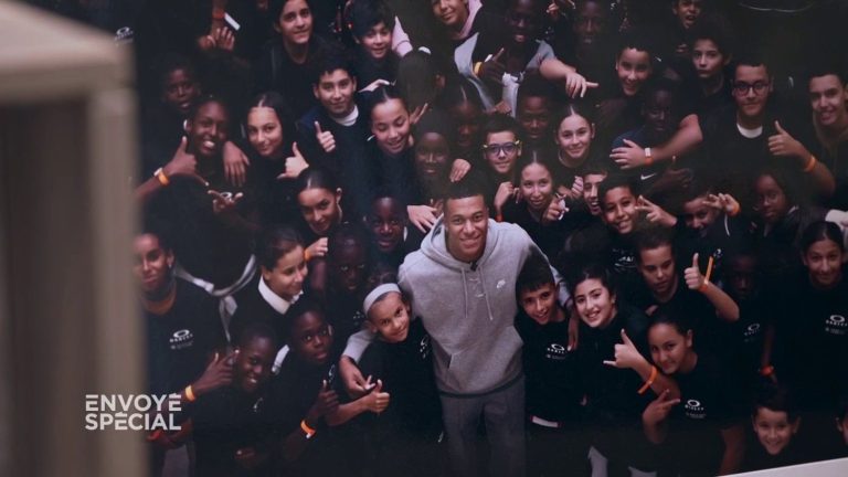 VIDEO.  When Kylian Mbappé commits to helping 98 young people realize their dreams: the IBKM foundation