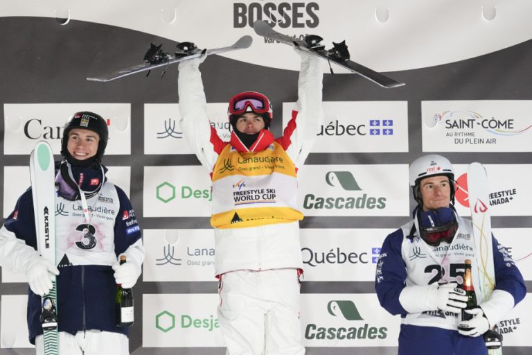 Val Saint-Côme World Cup |  Mikaël Kingsbury triumphs with strength and uncertainty