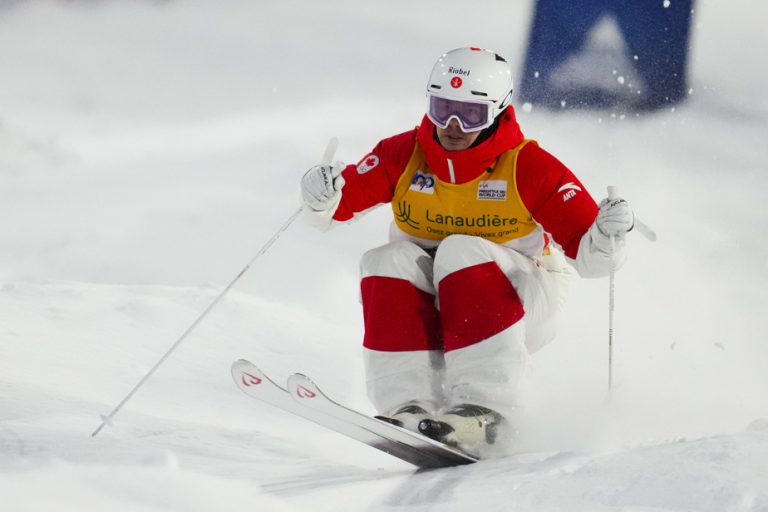 Val Saint-Côme World Cup |  Mikaël Kingsbury wins gold