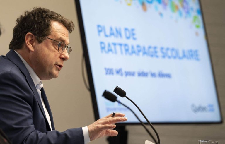 We must wait “a little bit” before declaring the failure of the catch-up plan, says Drainville