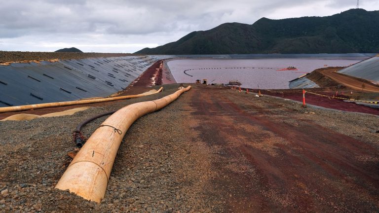 a call for a general strike launched in the nickel industry