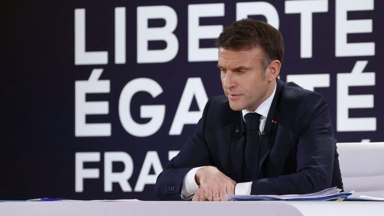 a tribute to the French victims of the October 7 attacks will be paid on February 7, announces Emmanuel Macron