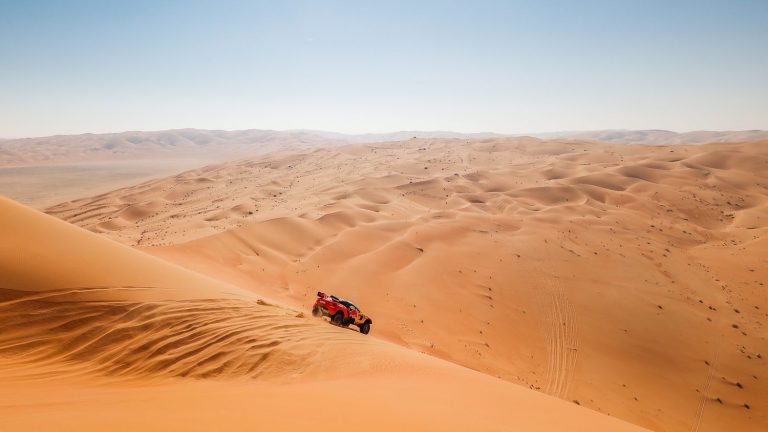 abandonment of the leader Al-Rajhi in the car, Van Beveren provisionally in the lead in the motorbike… The summary of the first part of the 6th stage