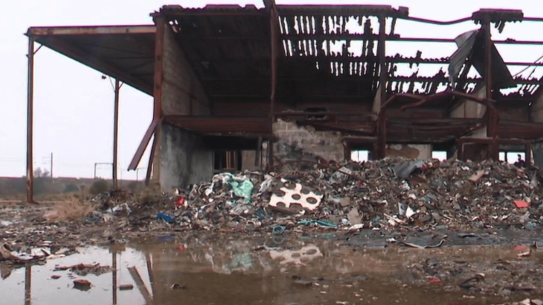 another 13,000 tonnes of waste in the burned Saint-Chamas landfill