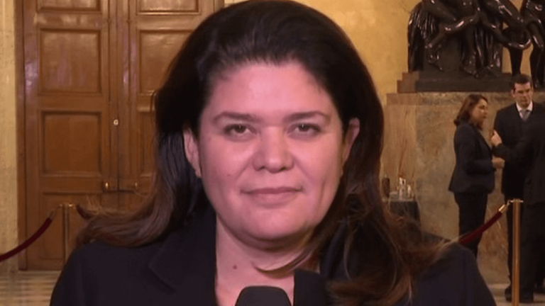 for LFI MP Raquel Garrido, Gabriel Attal addressed “the people who will choose the 2027 presidential candidate in the oligarchy”