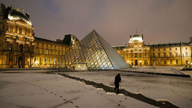 from Paris to Lille, via Rouen and Reims, Internet users immortalize their cities under the snowflakes