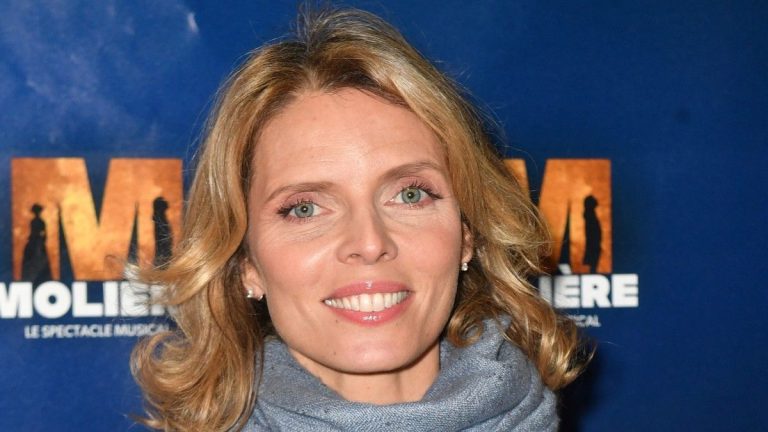 her granddaughters crush Sylvie Tellier, “with nameless hypocrisy”