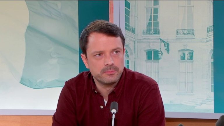 his homosexuality is “a major political fact”, believes the editorial director of “Têtu”