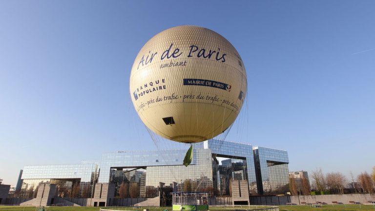 how the Ile-de-France region justifies the reduction in subsidies to Airparif