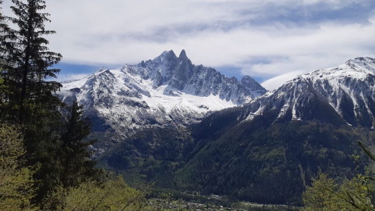 one person died in an avalanche in an off-piste area in Chamonix-Mont-Blanc