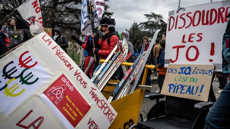 several mobilizations were held in Chambéry, Grenoble and in the Hautes-Alpes