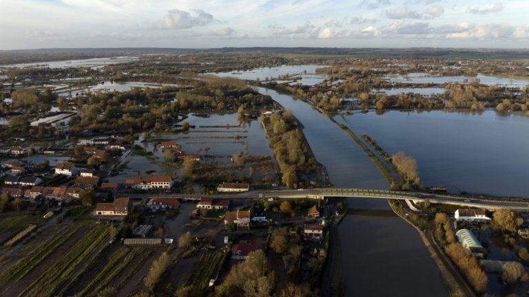 ten departments still placed on orange vigilance for “rain-flood” or “floods”