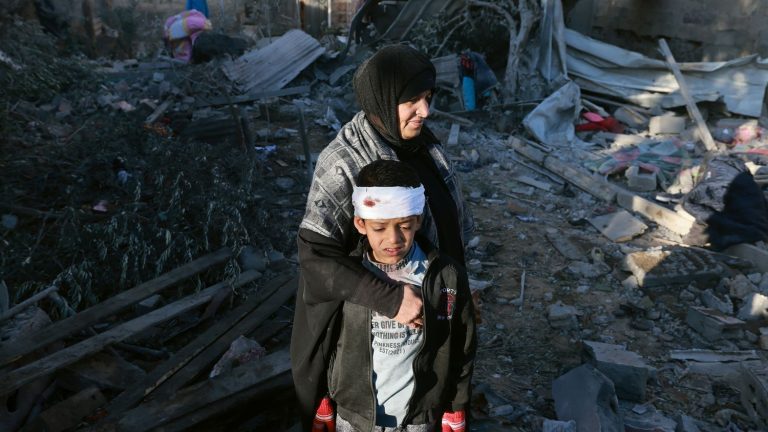 the European Parliament calls for a “permanent” ceasefire under conditions in Gaza