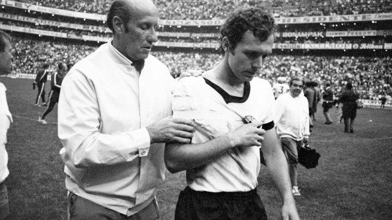 the day Franz Beckenbauer played the “match of the century” with his arm in a sling