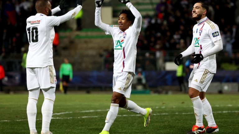 without shining, Olympique Lyonnais qualifies for the round of 16 against Bergerac