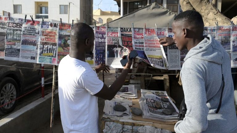 15 candidates for the presidential election demand that the vote be held before the end of Macky Sall’s mandate