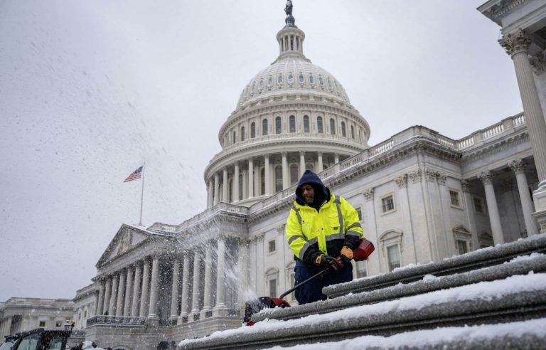 US Senate unveils deal on immigration and aid to Ukraine