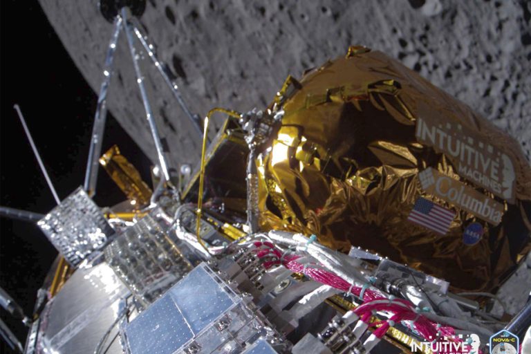 A first since 1972 |  A successful moon landing for the American Odysseus probe