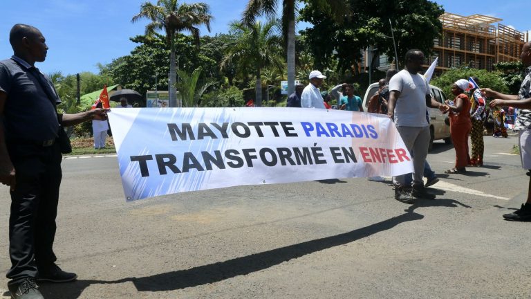 Anger movement, blockades, risk of shortages… What is the situation in Mayotte, where Gérald Darmanin and Marie Guévenoux are going?