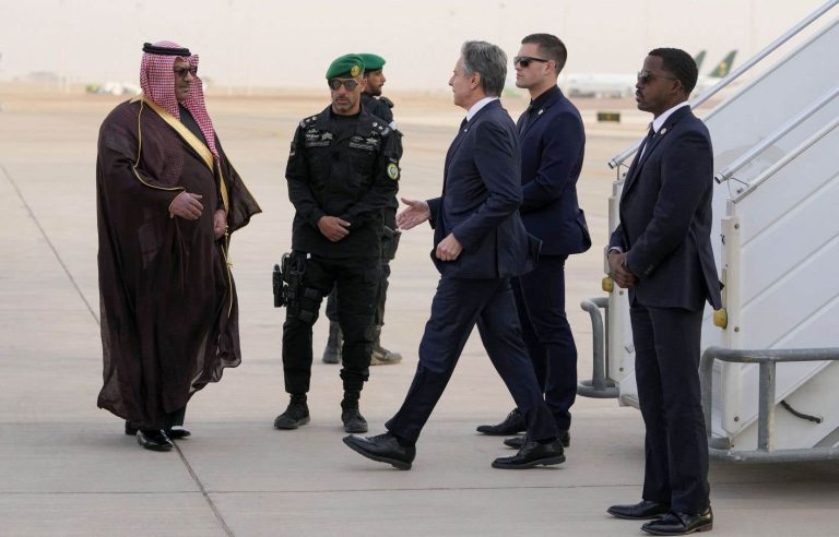 Antony Blinken in the Middle East to try to achieve a truce in Gaza