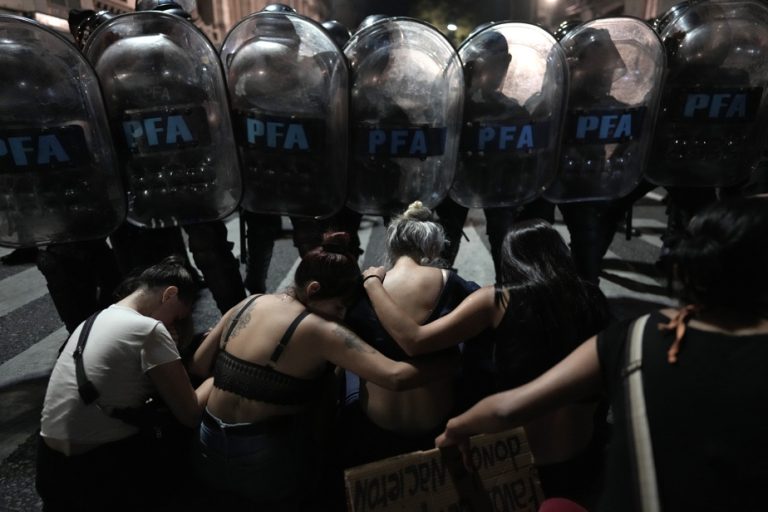 Argentina |  The debate on Milei reforms continues, as do the demonstrations