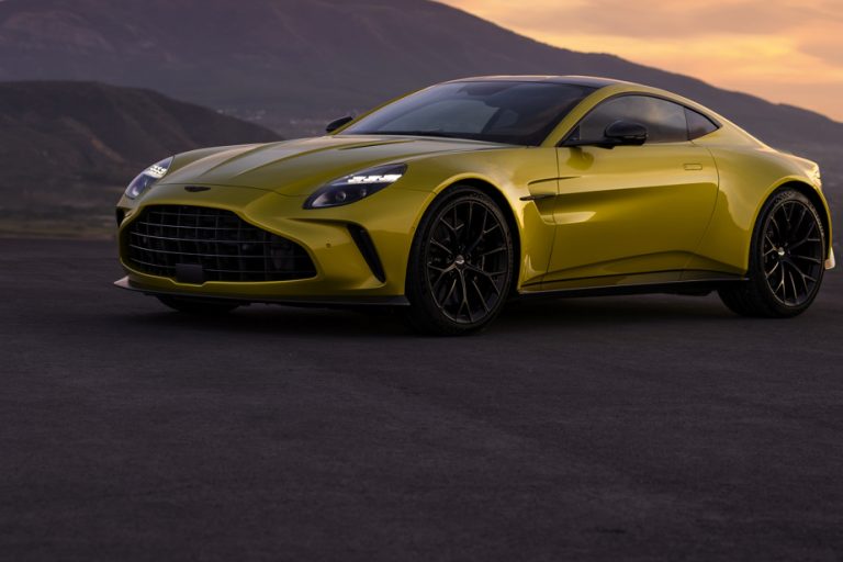 Aston Martin |  The Vantage gets a restyling, for the pleasure of the eyes