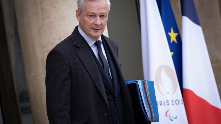 Bruno Le Maire announces a downwardly revised growth forecast for 2024 and an “immediate” savings plan of 10 billion euros on state spending