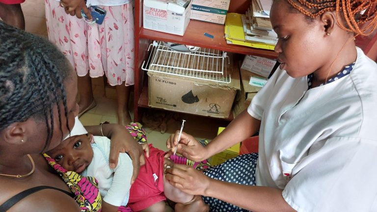 Cameroon has started large-scale vaccination of children, “a revolution”