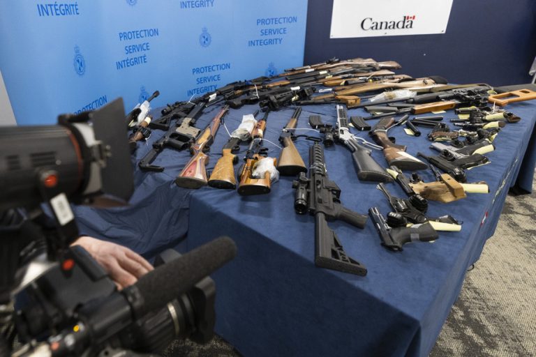 Canada Border Services Agency |  Silencer leads to major gun seizure