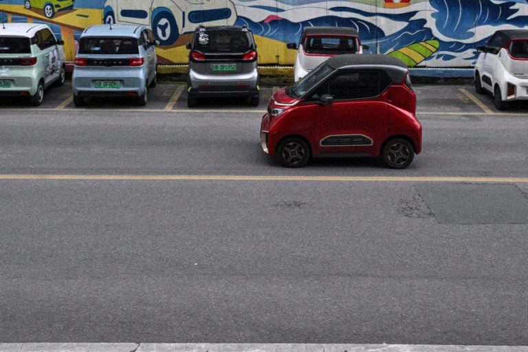 China |  Low-cost mini-cars are revolutionizing electrics