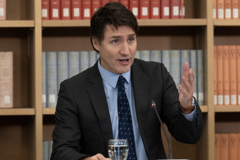 Cuts at Bell |  A “rotten” decision, says Justin Trudeau