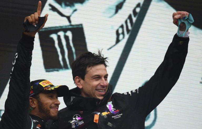 Formula 1: Toto Wolff “surprised” by the departure of Lewis Hamilton