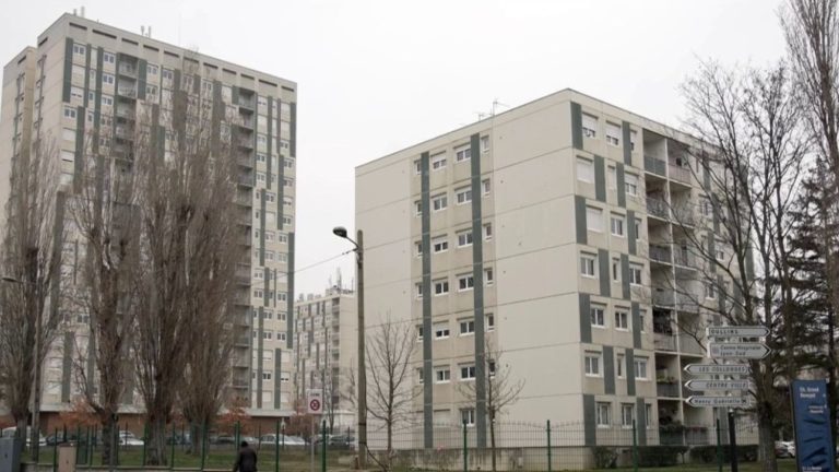 Gabriel Attal launches the social housing project