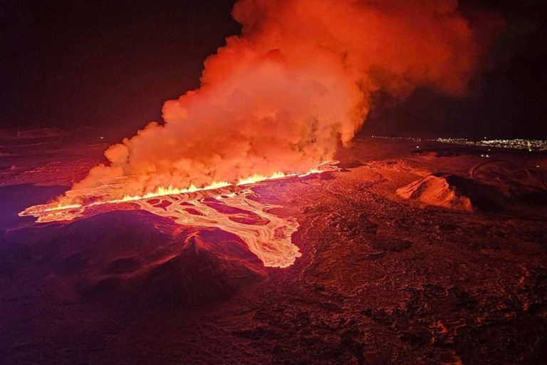 Iceland |  A third volcanic eruption in two months