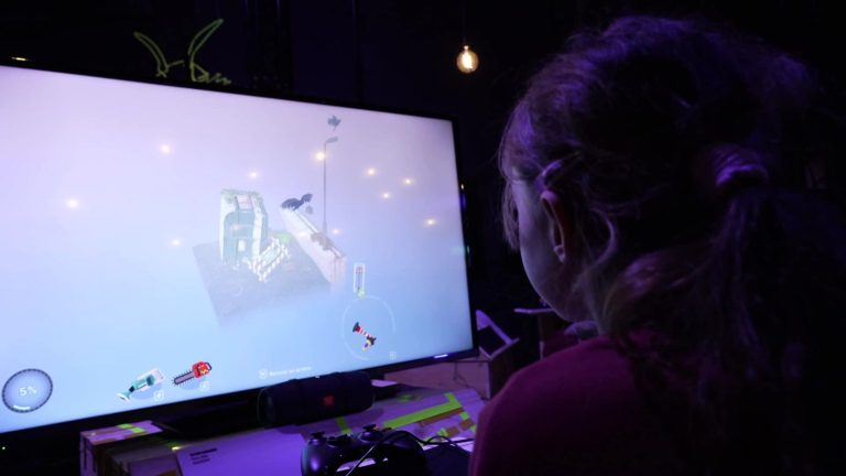 In Lyon, the “Sauve qui peut la vie” festival questions ecological issues through video games