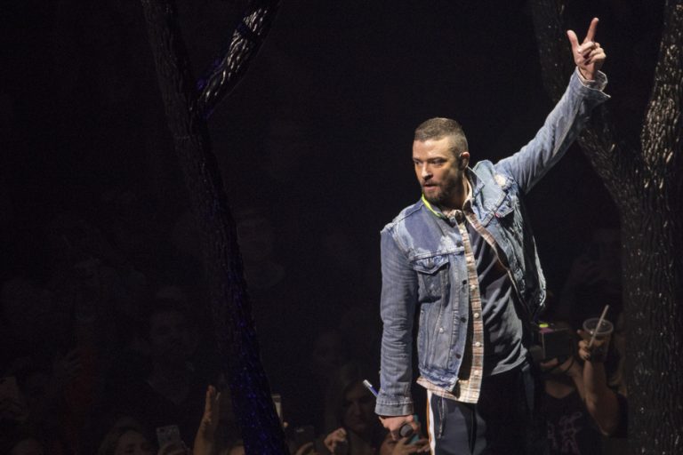 Justin Timberlake apologizes to… no one