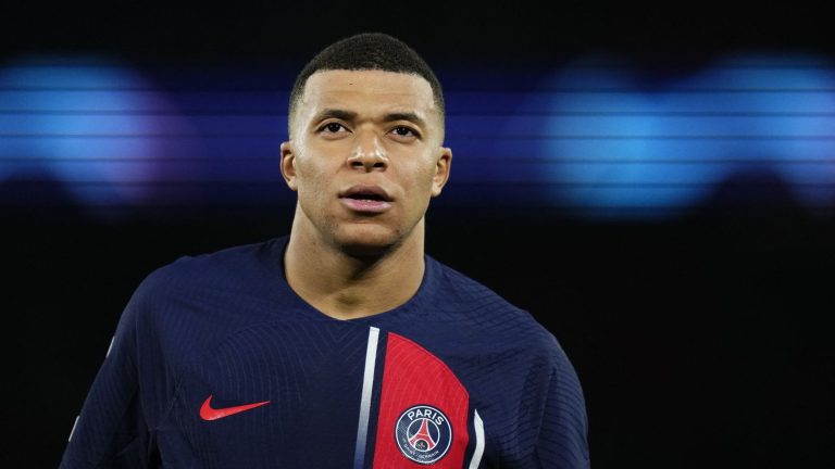 Kylian Mbappé announced to the president of PSG that he would leave at the end of the season