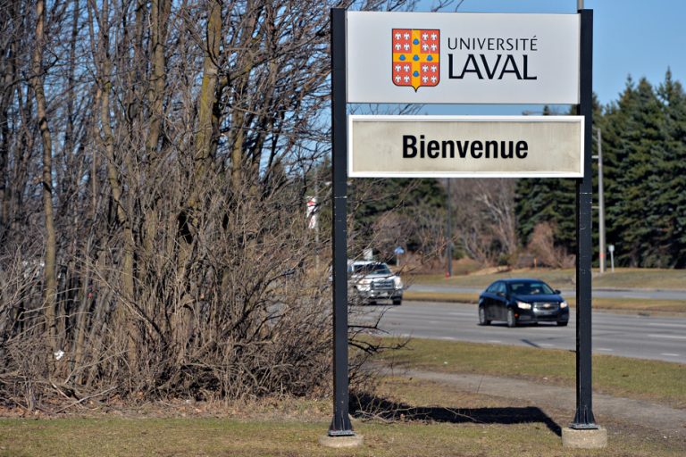 Laval University |  Lecturers go on strike