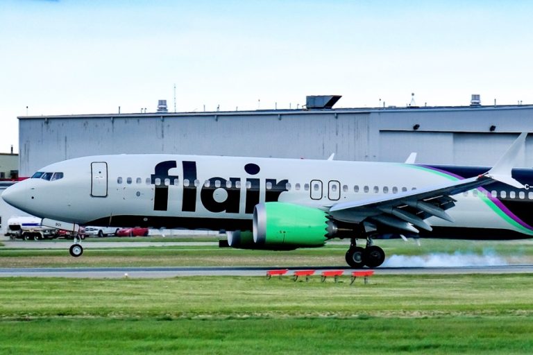 Low-cost air carriers |  Flair Airlines and Lynx Air consider marriage