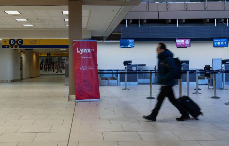 Lynx Air is closing, what should I do with my flights and reservations?