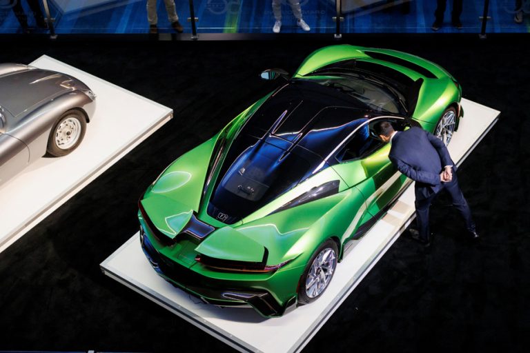 Major manufacturers present their electric sports cars