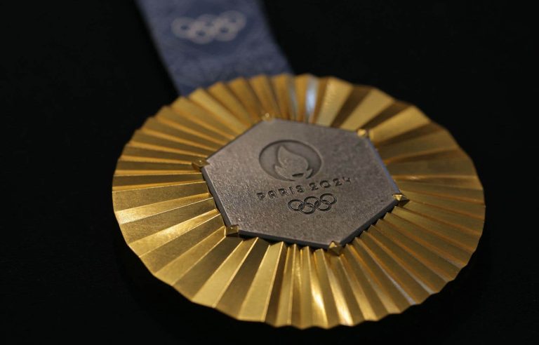 Medals in gold, silver, bronze… and the Eiffel Tower for the Paris 2024 Olympic Games